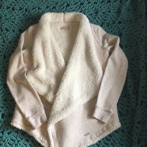 🌿 Hollister Sherpa lined cardigan